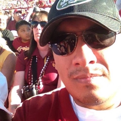 Real Estate Facebook Group: Social Agent Admin, Mario Hernandez.
